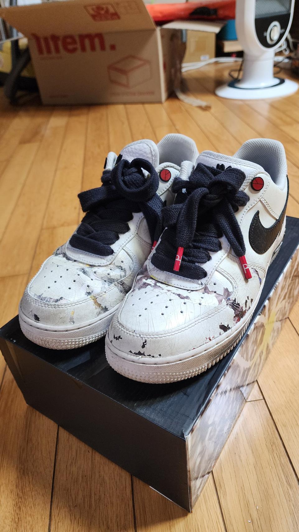 나이키 x 피스마이너스원 에어포스 1 로우 파라노이즈 2.0