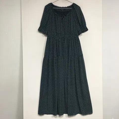 23 써스데이아일랜드 넥 프릴 맥시 원피스 M