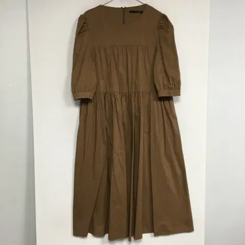 GCUT 지컷 플리티드 롱 원피스 66