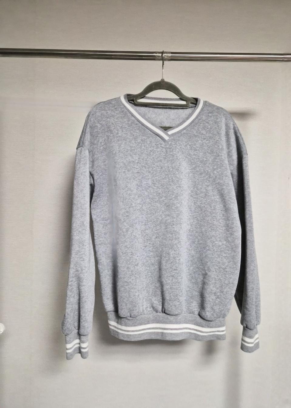 미착용 프리) V넥 루즈핏 맨투맨 티셔츠