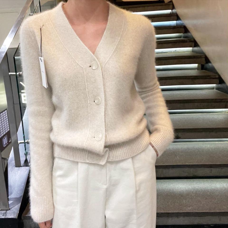 모아니(MOANI) 라쿤 폭스 가디건 프리사이즈 새상품