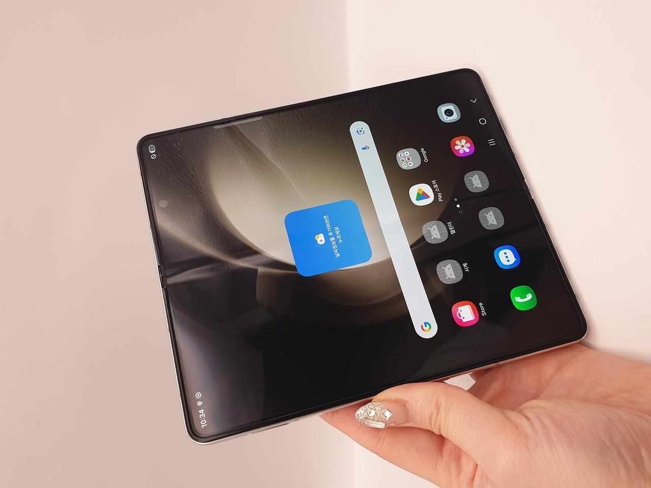 갤럭시 Z폴드5 5G 화이트 512기가 판매합니다-F946N