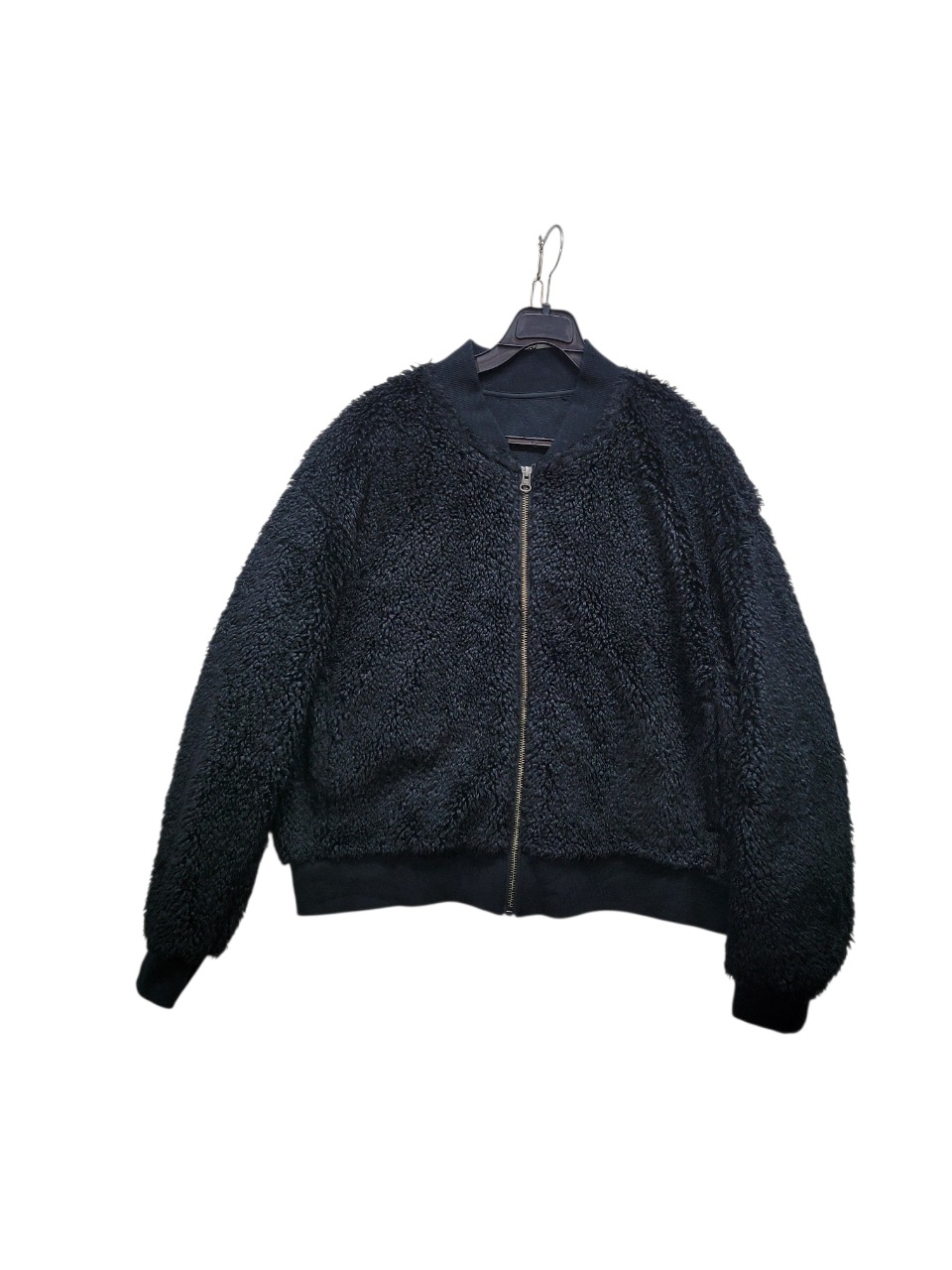 가볍고 따뜻하고 실용적인 유니클로 블랙 페이크 양털 점퍼