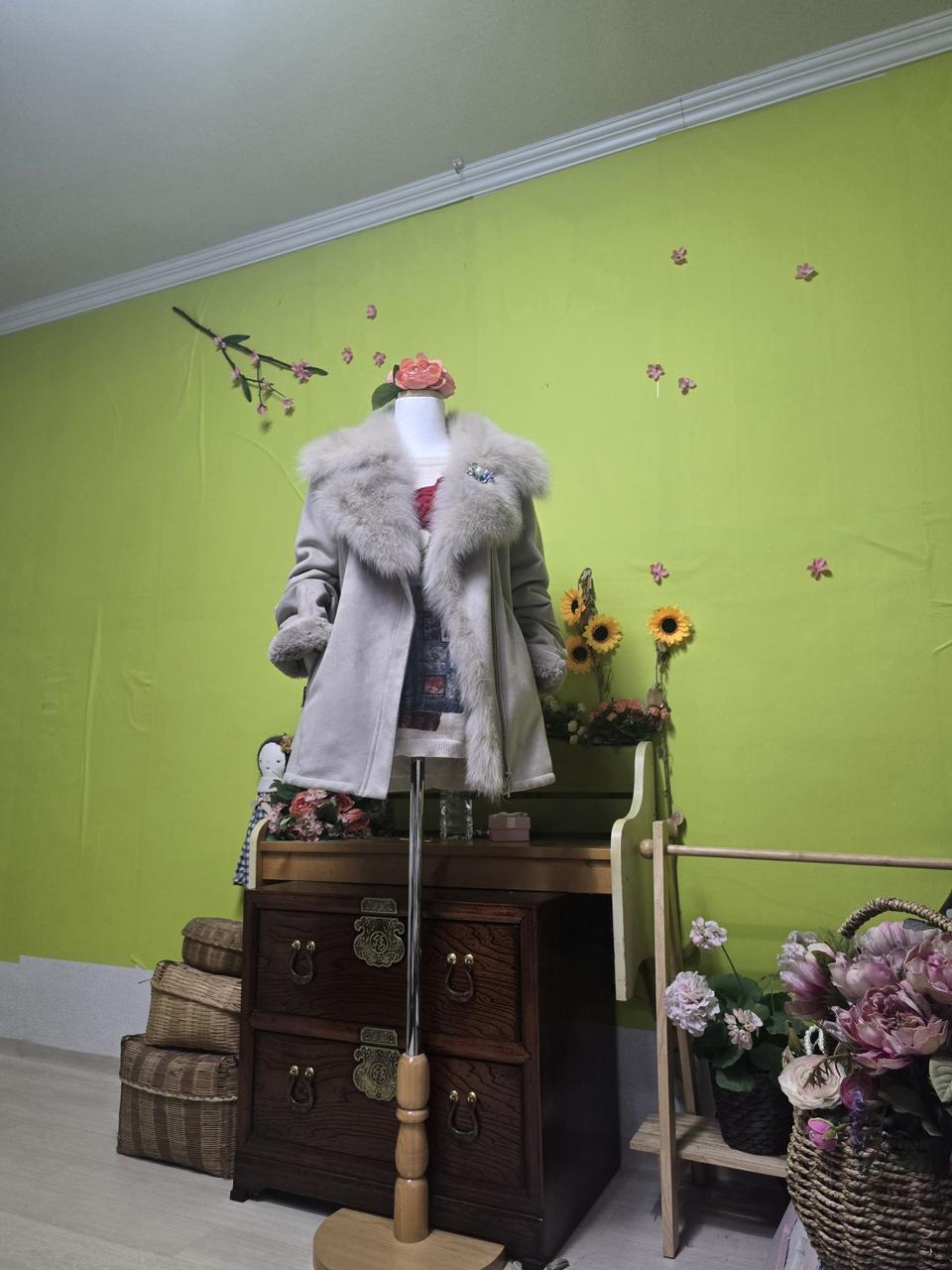 데이트룩 / 여우털 카라/ 여성 무스탕/ 집업 / 여우털/ 무스탕