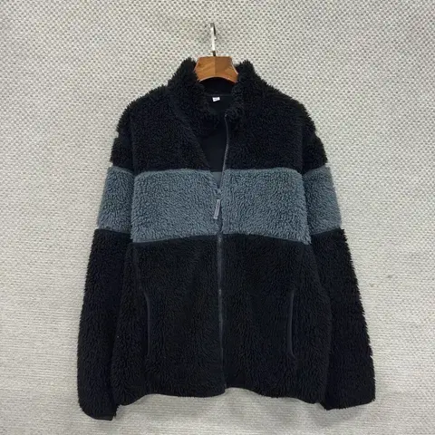 유니클로 배색 뽀글이 후리스 집업 L M07546