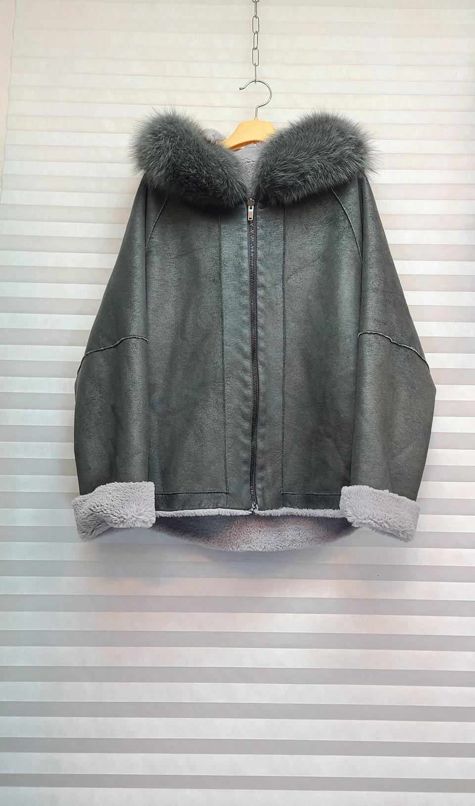 베스띠벨리> 24년구입 폭스퍼 양면 무스탕(199천원)