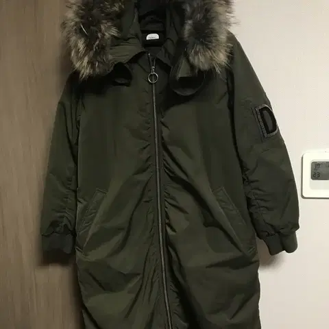 듀엘 롱패딩 야상패딩