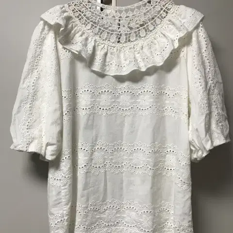 세잔 아일렛 블라우스