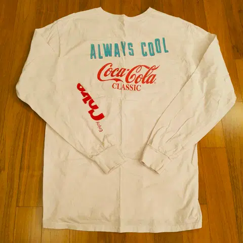 코카콜라 긴팔 티셔츠