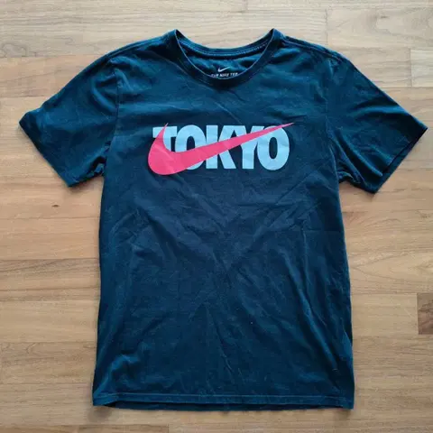 나이키 도쿄 시티 티셔츠