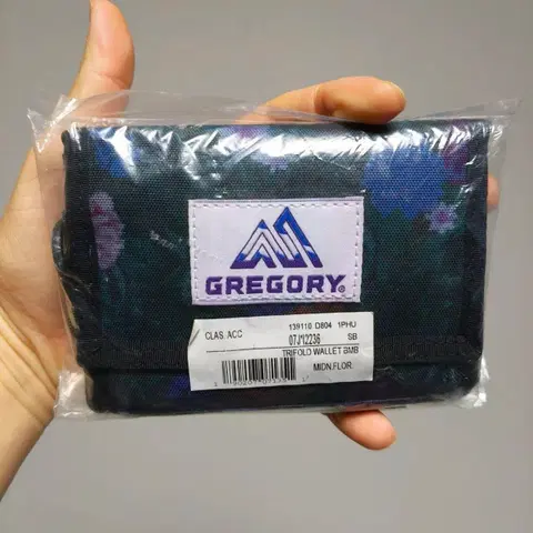 그레고리 삼단지갑 미드나잇 플로럴