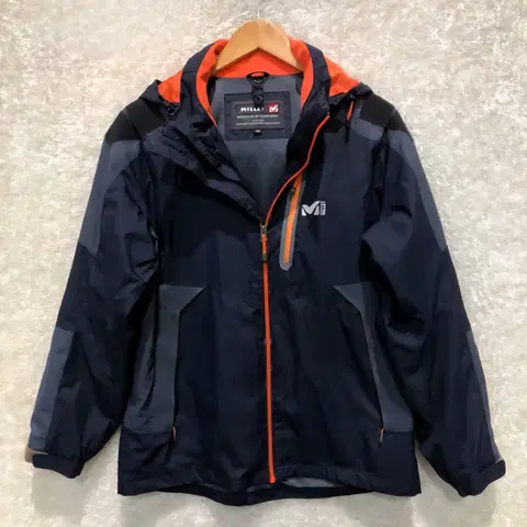 (95) 밀레 바람막이 자켓