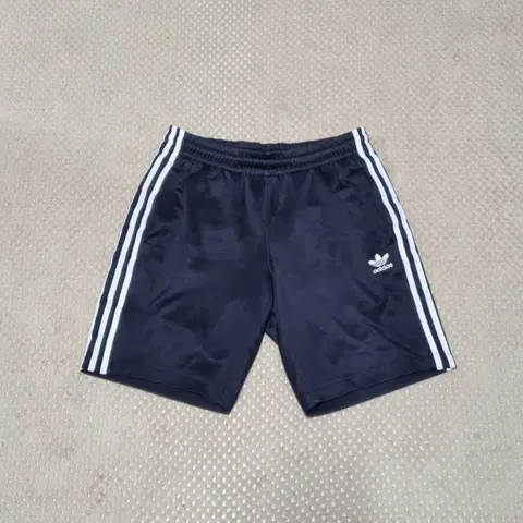 (L) 아디다스 삼선 트레이닝 반바지
