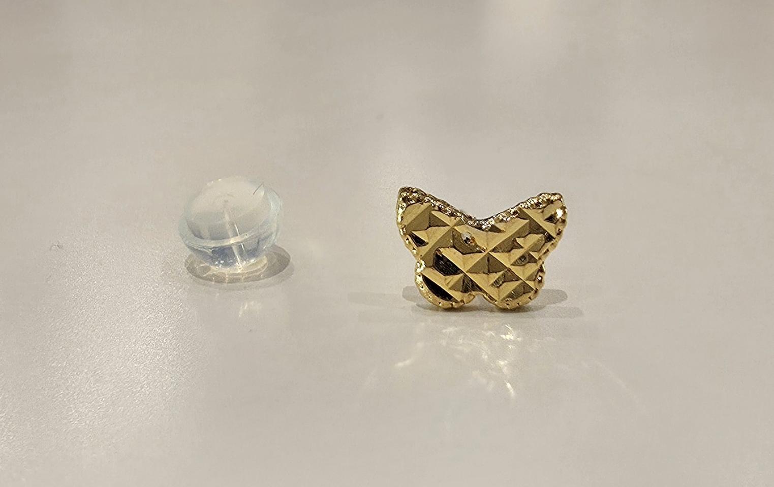 순금_나비귀걸이 하나