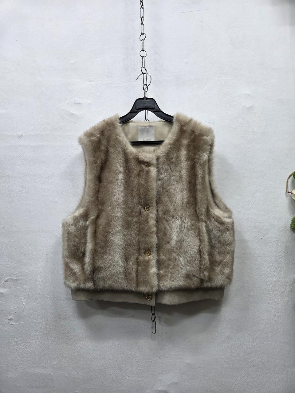 셀렙샵 에디션 인조밍크조끼 L(77-88)
