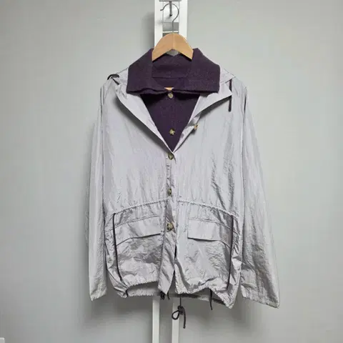 레이어드 스타일 바람막이 자켓