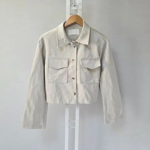 WAVE 아이보리 크롭 레자 자켓