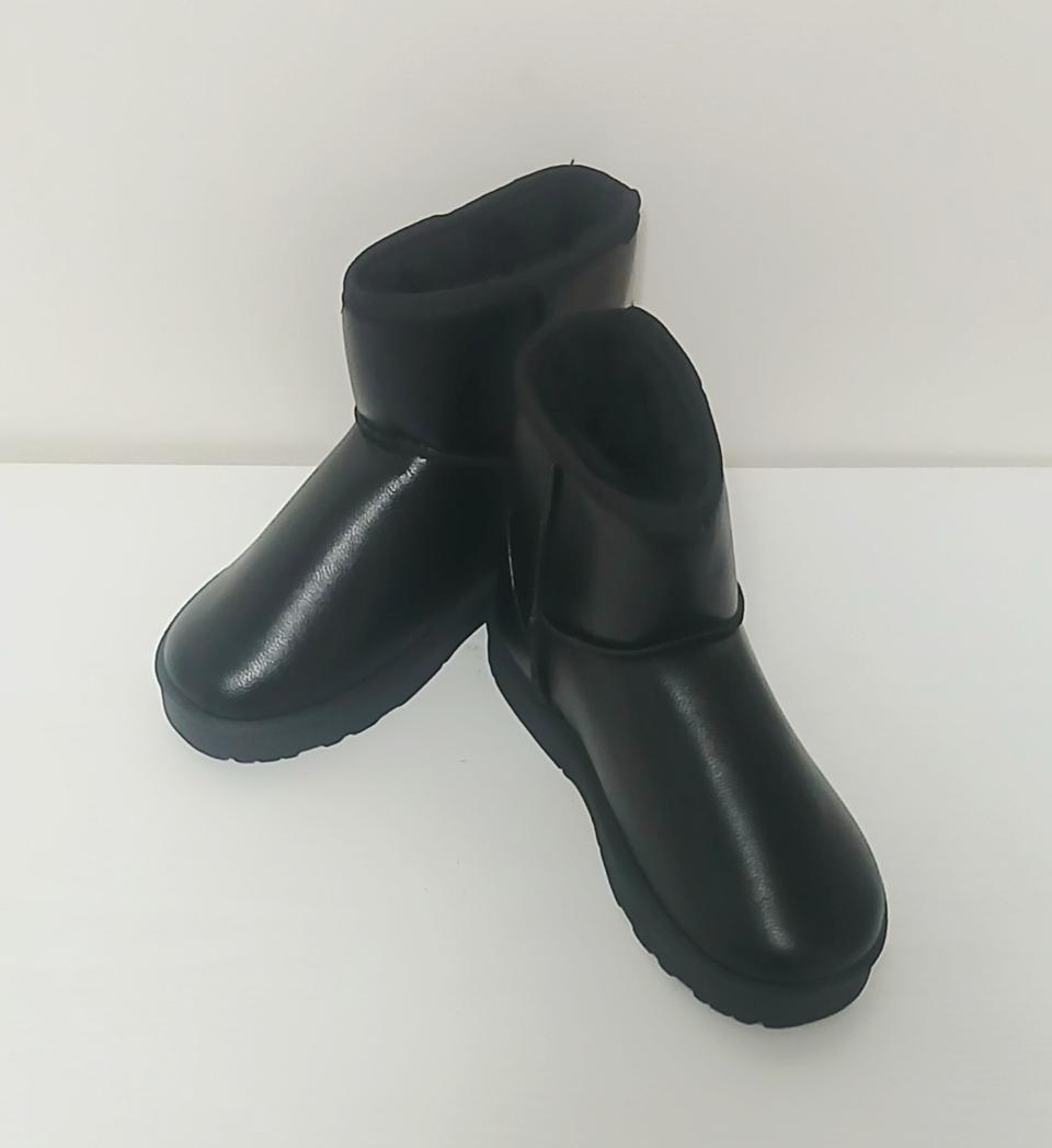 세련미 있는 유광 어그 털부츠 //새상품