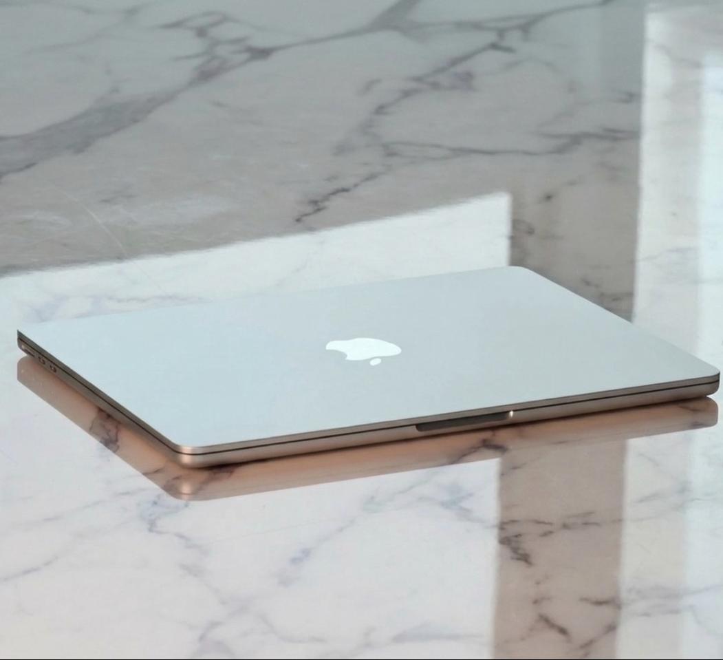 애플 맥북 에어 M2 16/256 스타라이트