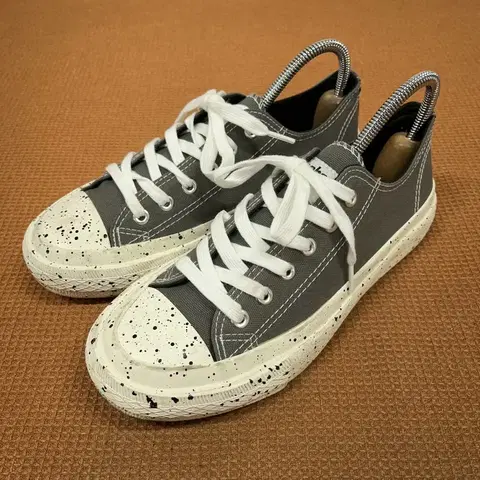 마하그리드 X 슈펜 페인팅 스니커즈 운동화 240 G08292