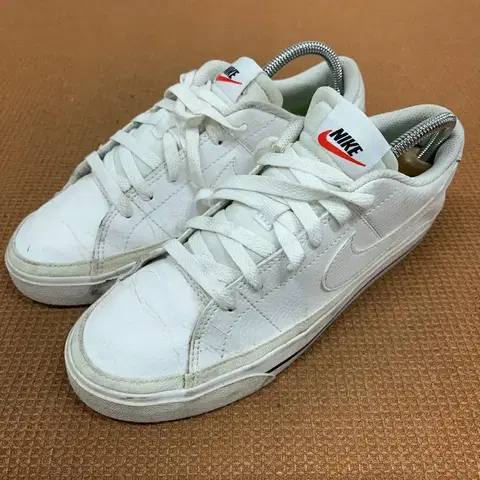 나이키 코트 레거시 넥스트 네이처 스니커즈 운동화 245 G08589