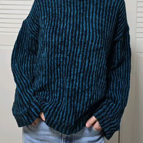 Shareef 샤리프 스트라이프 울 니트