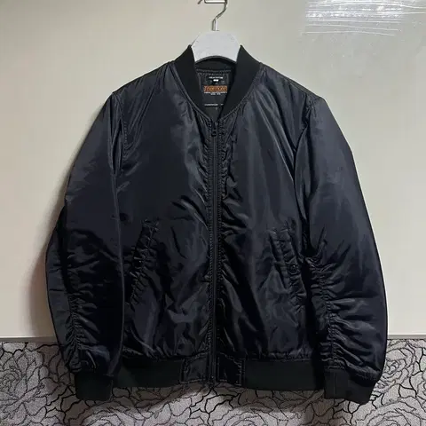 프릭스 스토어 써모어 플라이트 자켓