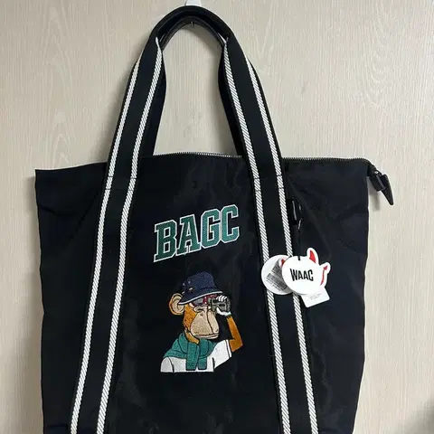 WAAC 블랙 토트백 새제품 팜