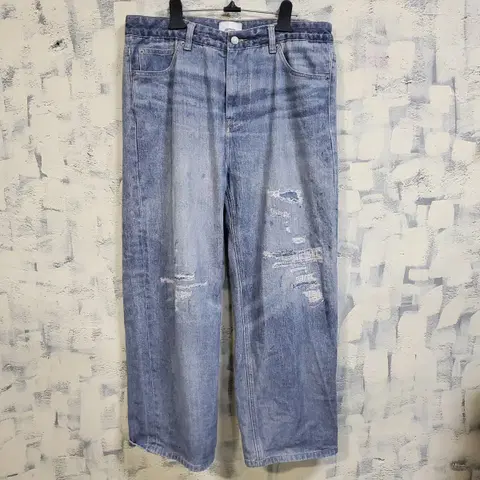 아모프레 레이저 프린트 스트레이트 데님 청바지 34