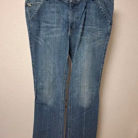 알마니 청바지 32인치