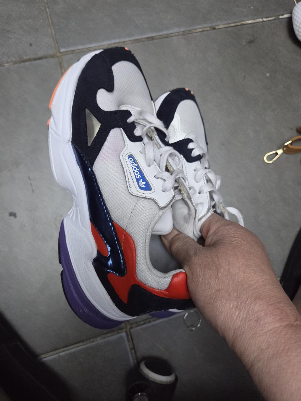 아디다스 운동화 235