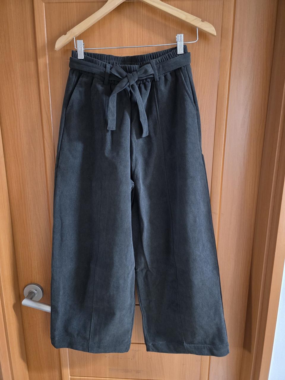 (새상품) 블랙 골덴 와이드 통바지