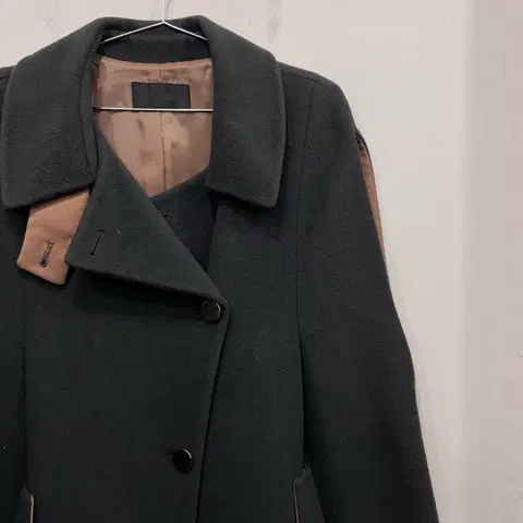 시스템 앙고라케시미어 더블버튼 케이프 베스트