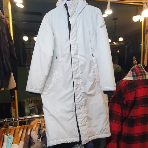 아식스 M사이즈 거의 새상품 양털 뽀글이 쉐르파 라이닝 패딩