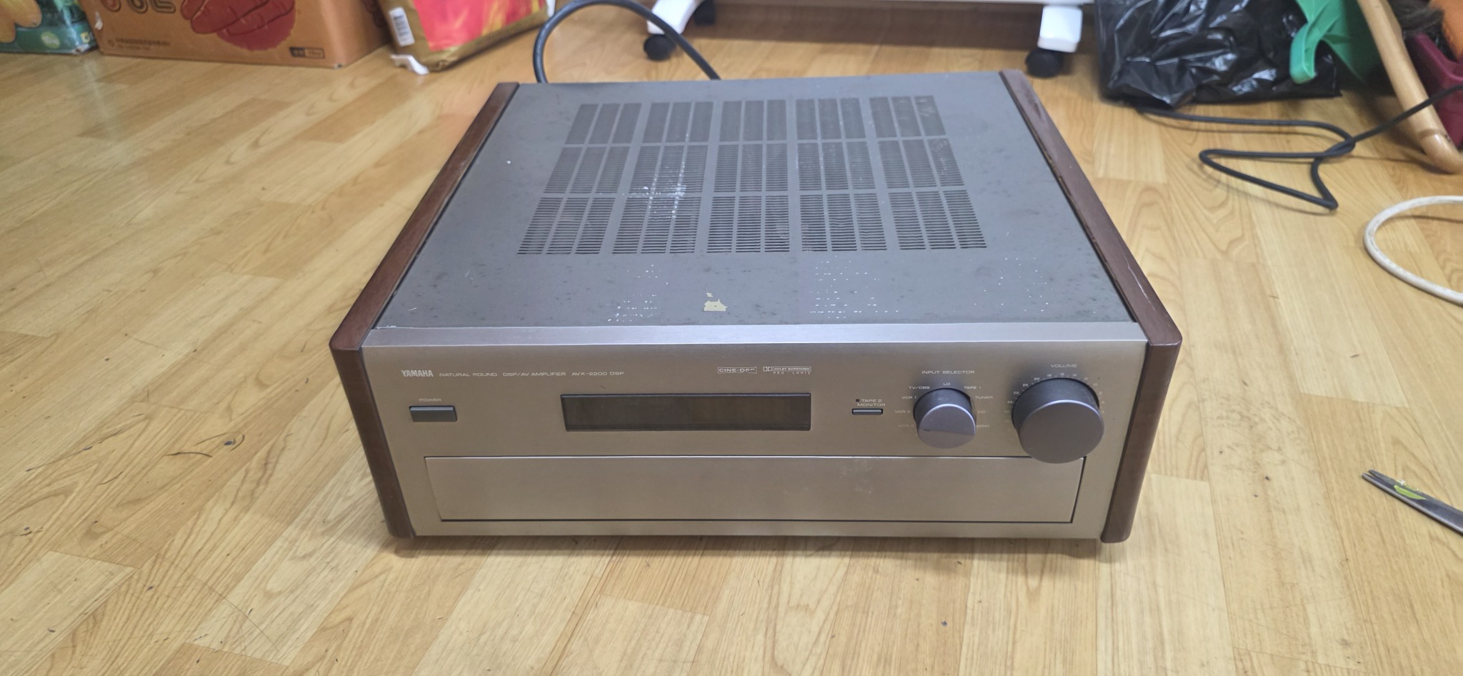 야마하 앰프기 AVX-2200DSP