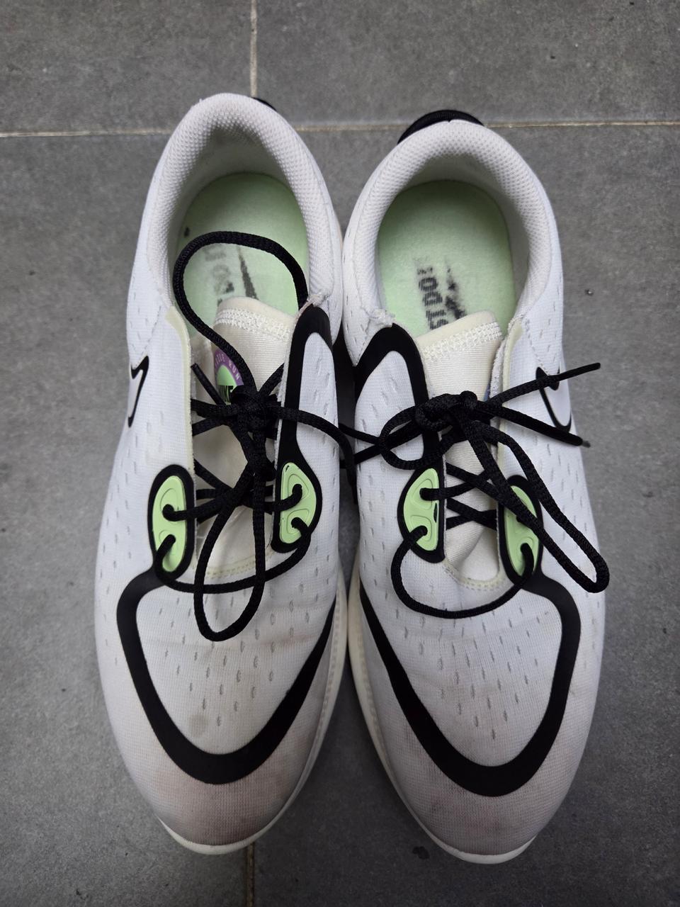 나이키 운동화 285