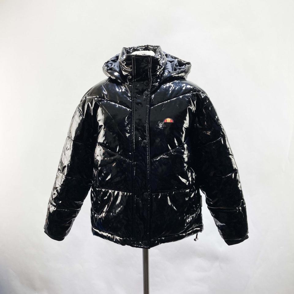 엘레쎄 미사용 여성 유광 숏패딩 M 진스센스