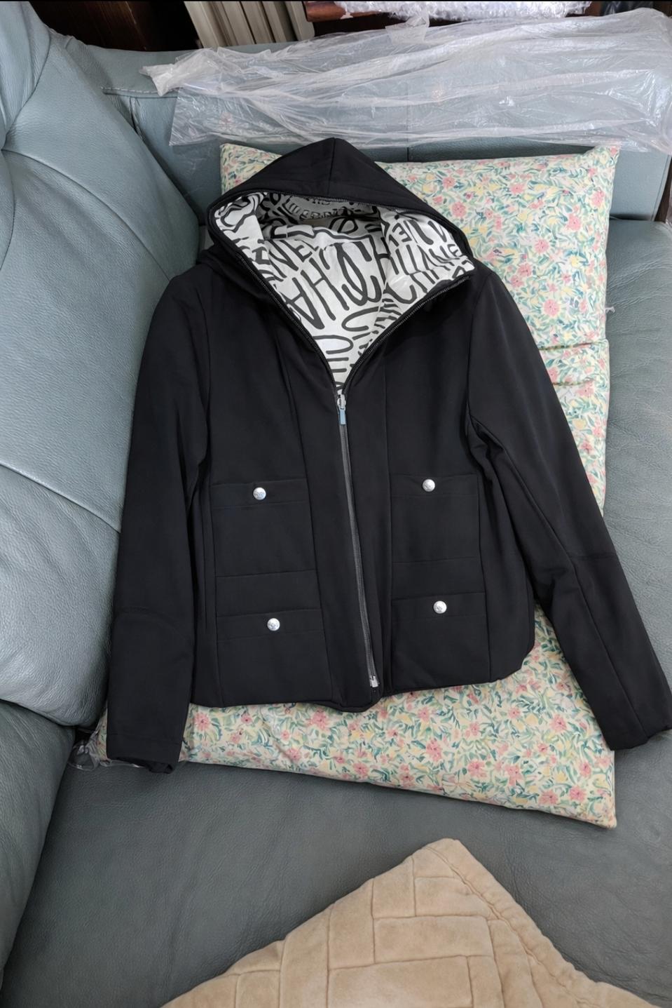 샤넬 리버시블 패딩 자켓