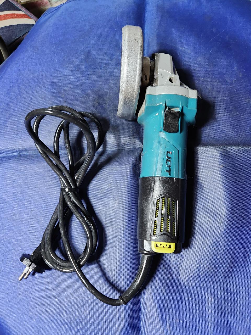 UDT 4인치그라인더 UD-100G 팝니다