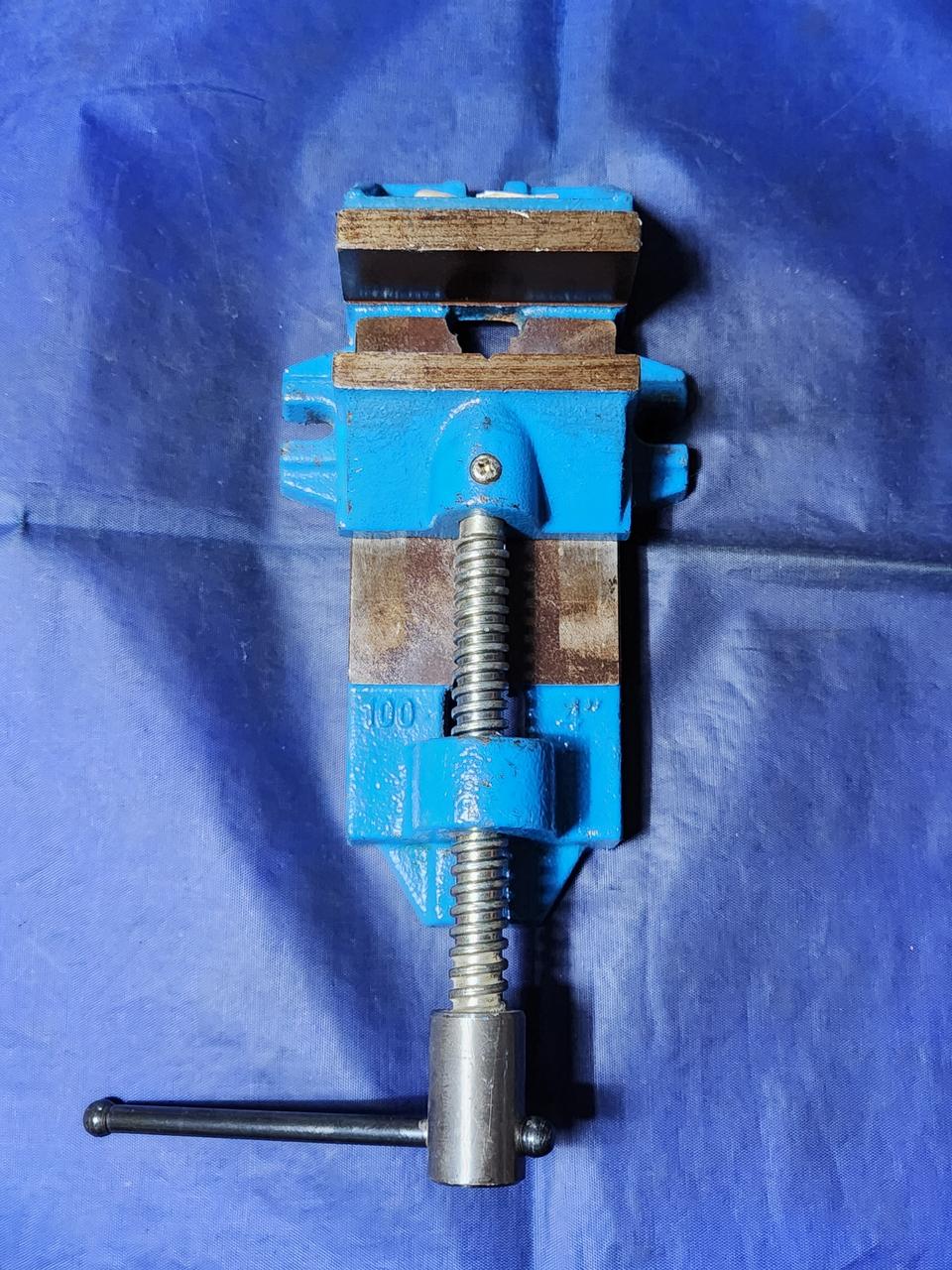 용수 4인치 볼반바이스 YDDV-100 팝니다