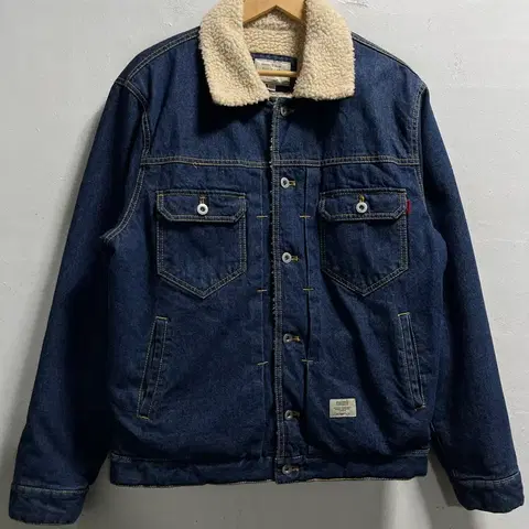 105-110 THE STORI 양털 뽀글이 데님 청자켓 정품