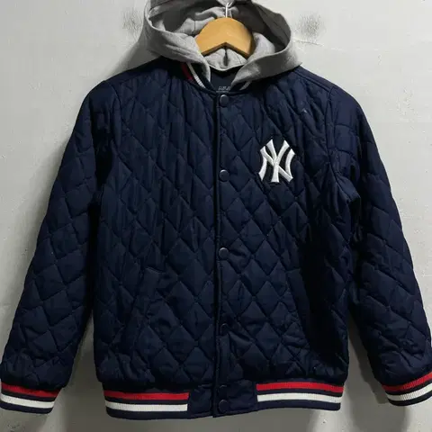 145 MLB NY양키즈 퀼팅 패딩자켓 정품