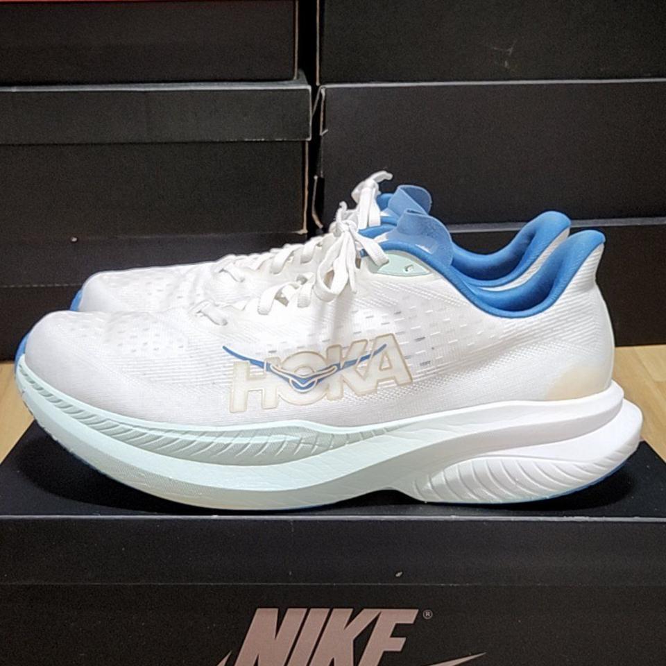 호카 290 와이드 프로스트 골드