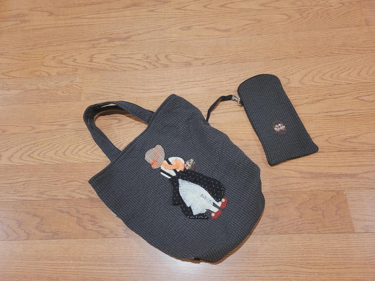 퀼트 누빔 소녀