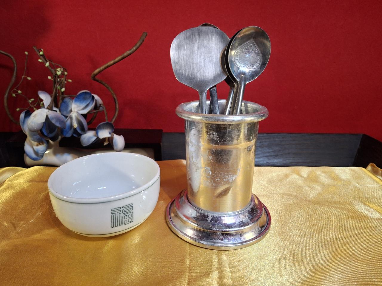 옛날 수저통 1점