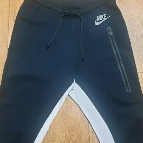나이키 운동복 바지 30인치 입니다