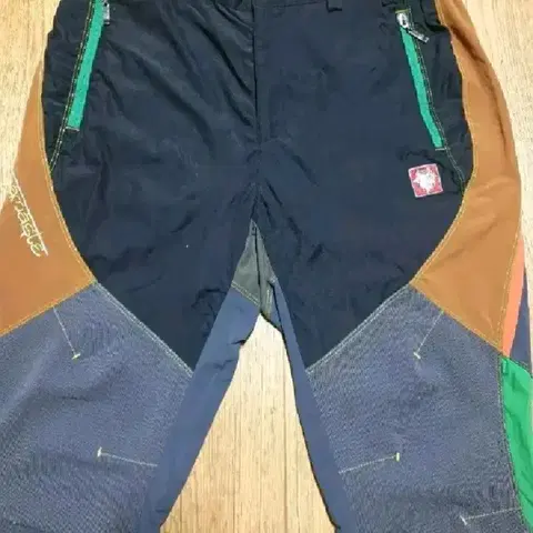 블랙야크 아웃도어 바지 30인치 입니다