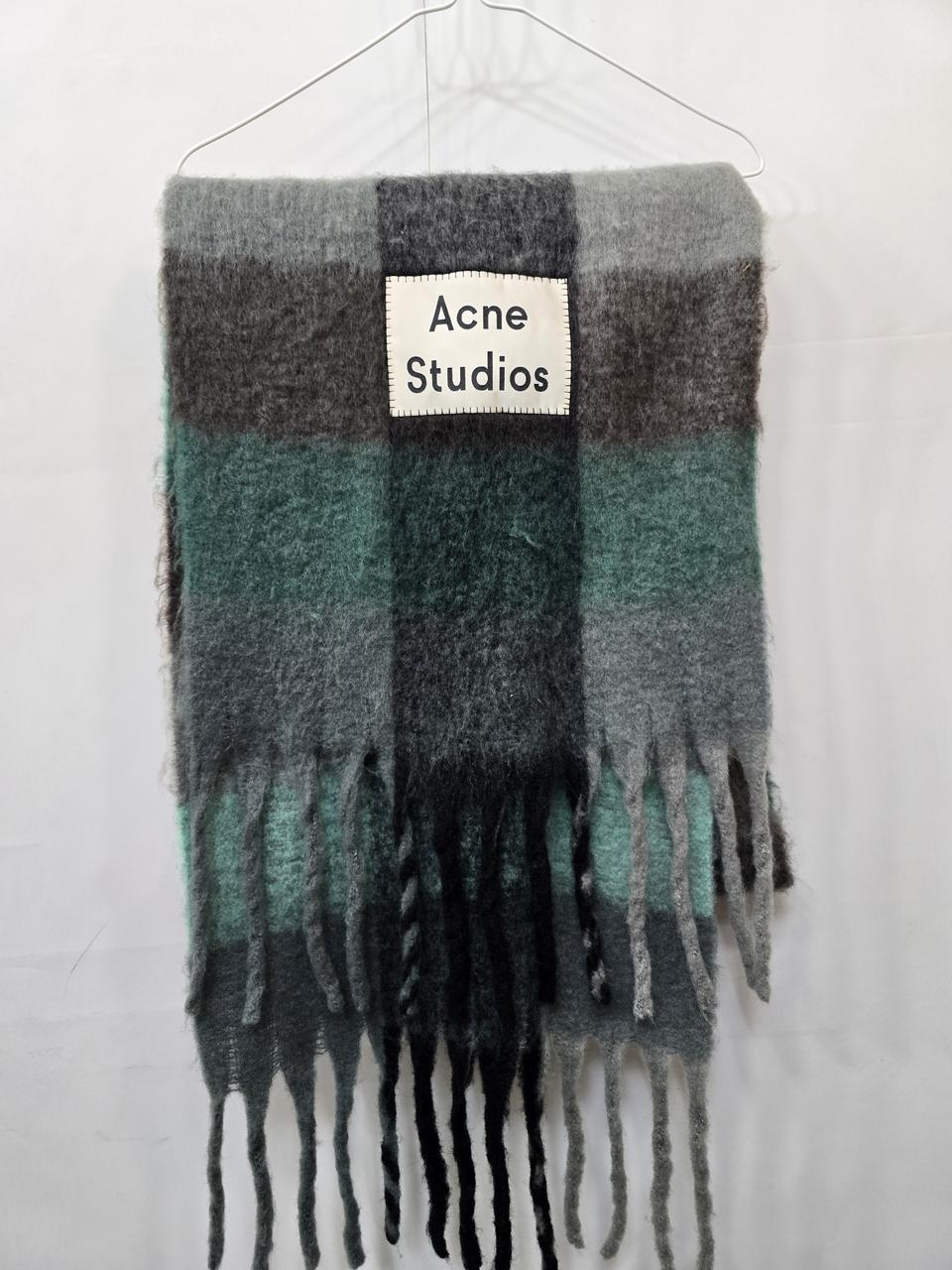 아크네스튜디오 머플러