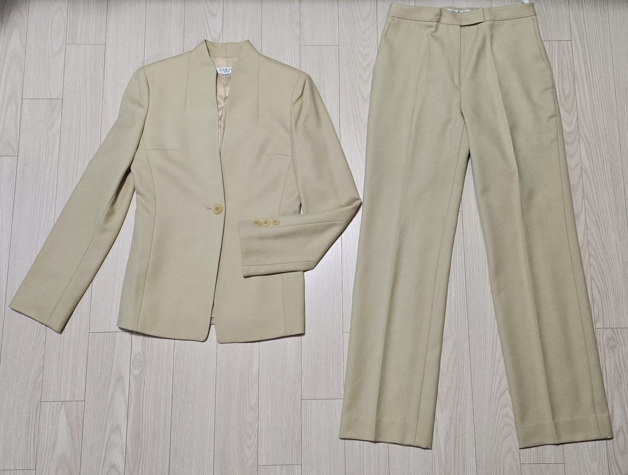 꼴레몽뜨 여성 베이지색 모직 자켓 바지 정장 세트(핏 예쁨!)