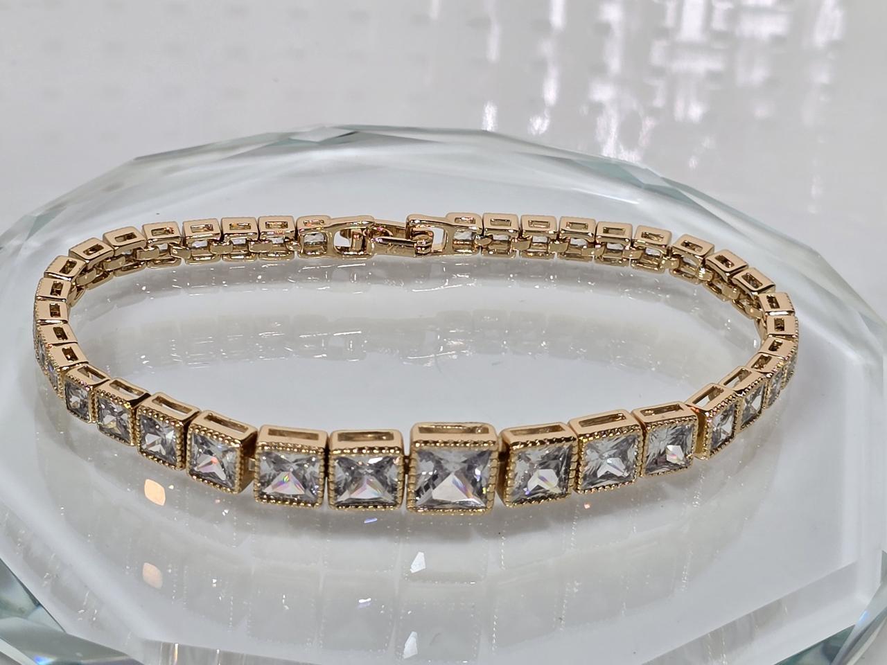 큐빅셋팅 테니스 팔찌